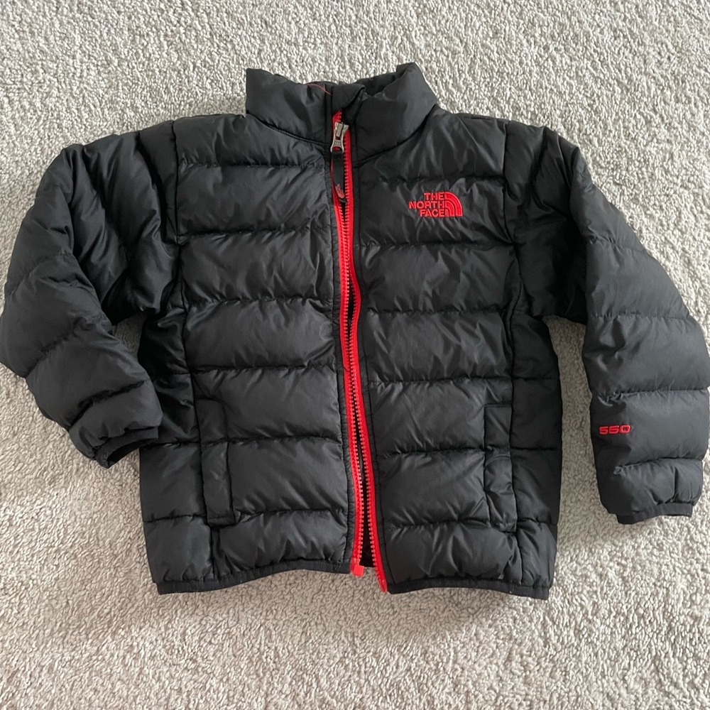 Kids North face 550 jacket size 5